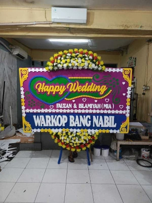 Papan Bunga di Cempaka Putih Timur